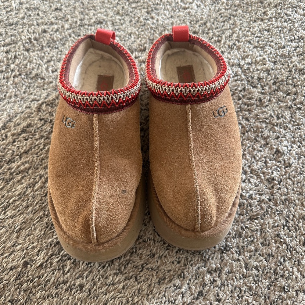 UGG Tan and Red Platform Mules Size 7